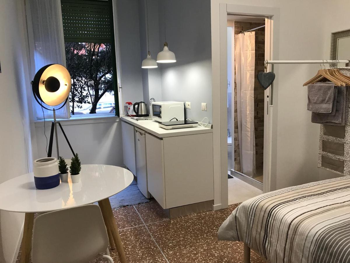 Studio 25 apartment - near metro M3 Milano Esterno foto