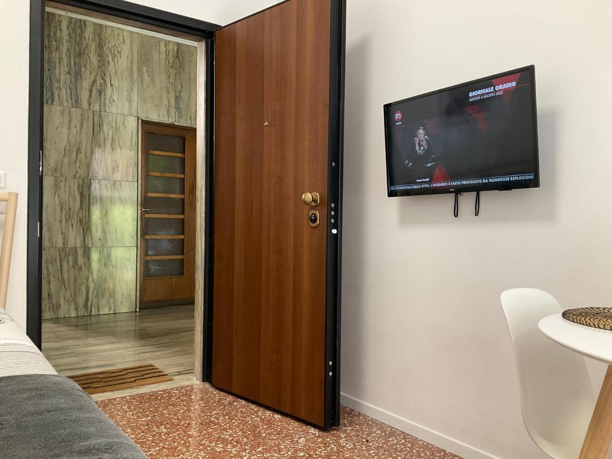 Studio 25 apartment - near metro M3 Milano Esterno foto